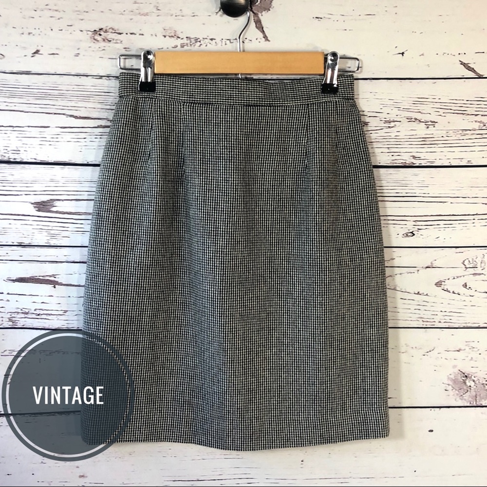 Vintage 80’s Black/White Houndstooth Mini Skirt